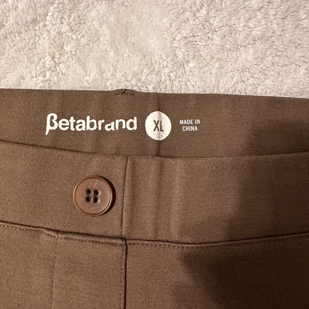 Betabrand DPYP Brown Capris - Picture 2 of 4